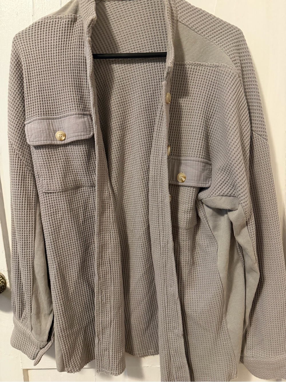 Womens Waffle-Knit Long Sleeve Shirt Jacket - Light Gray